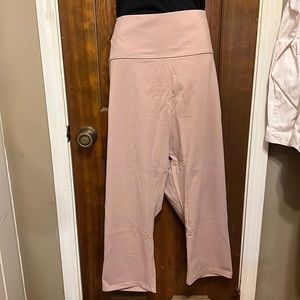 LOGO Layers by Lori Goldstein Sz 2X Crop Mauve Knit pants.